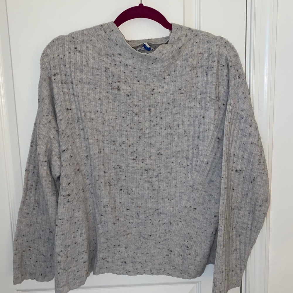 Grey sweater